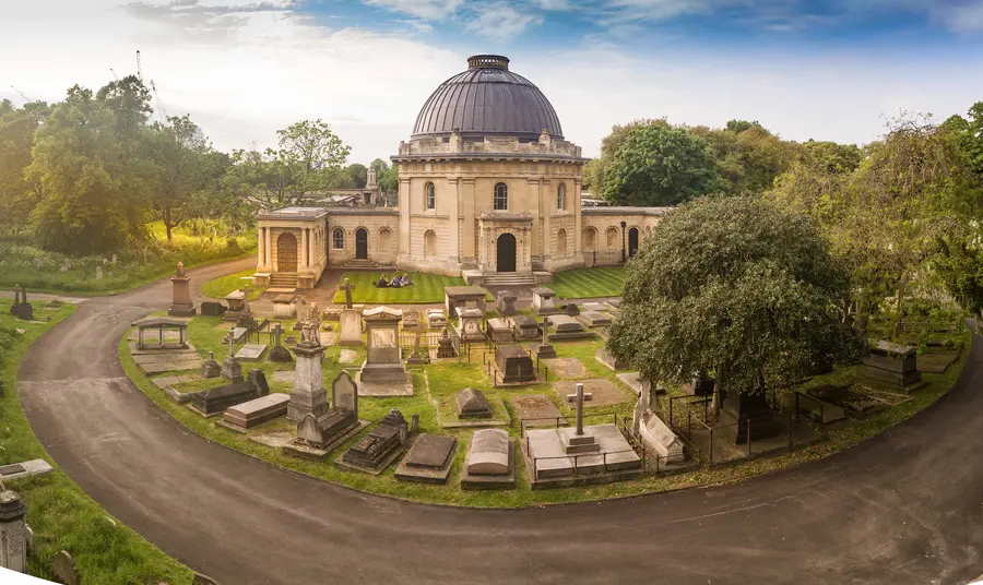 A front view of the chapel at Brompton Cemetery