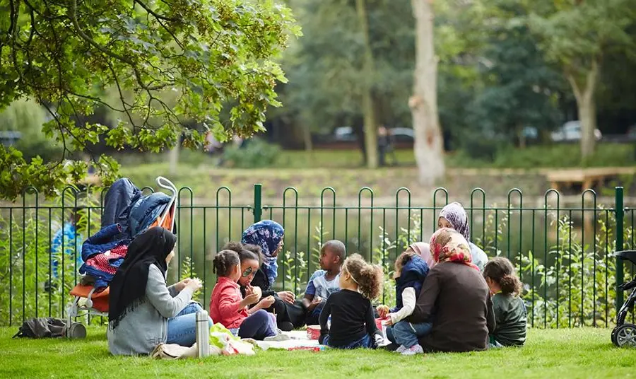 Family having a picnic in Alexandra park