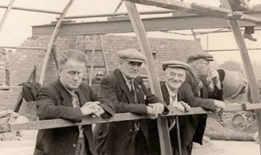 Building the Miner's Institute in the 1950s