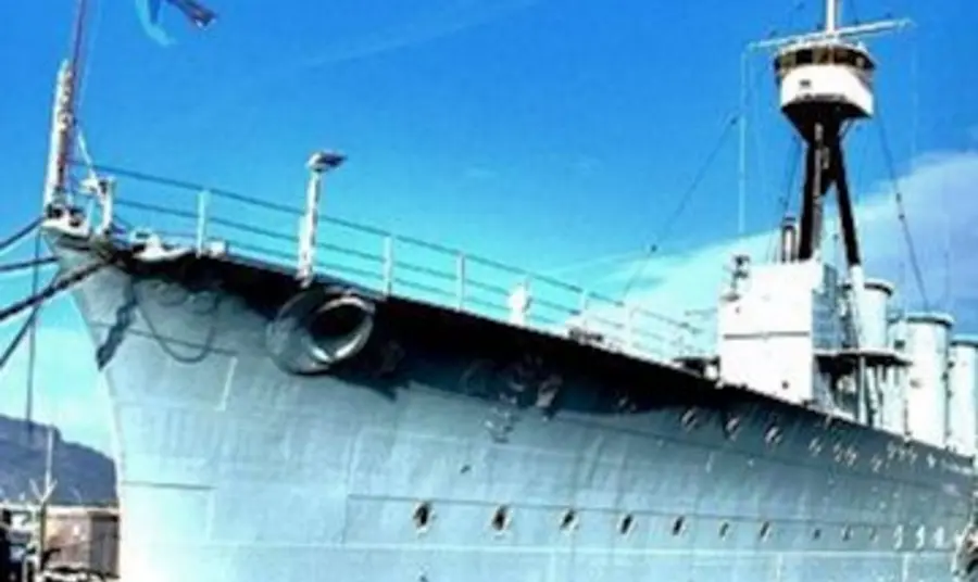 Bow of HMS Caroline