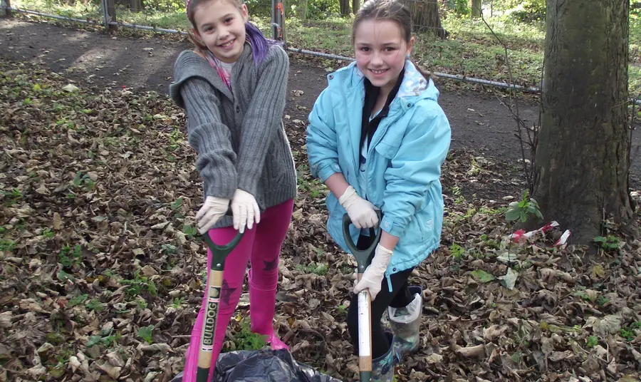 Young volunteers during the project