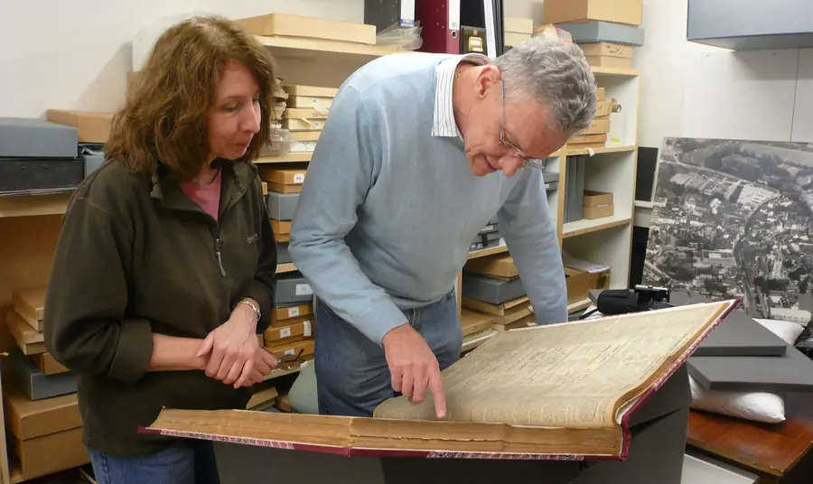 Participants conducting research