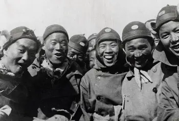 A black and white photo of chinese men who were members of the Chinese Labour Corps