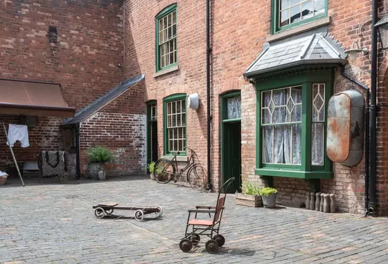 the inner courtyard of the Back to Backs