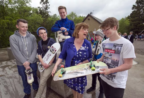 Fiona Hyslop, Cabinet Secretary for Culture, Europe and External Affairs, visited The Vennie Youth Club in Livingston