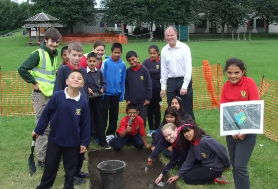 Tinsley Manor field work with Clive Betts MP