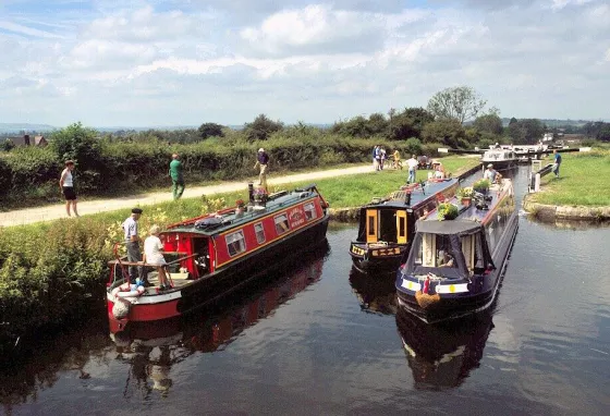 Canal boats on Kennet and Avon canal