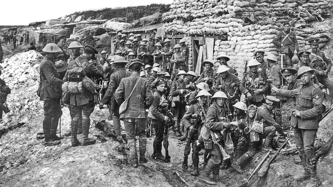 British troops preparing for the Somme Offensive in 1916