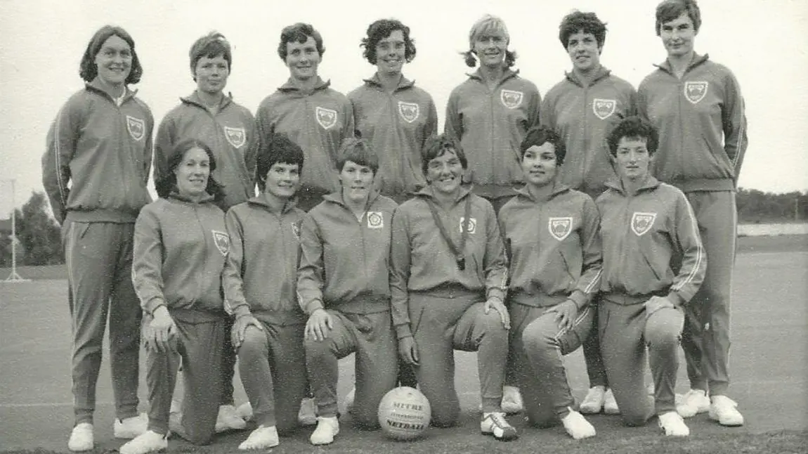 Mary French and the 1967 England netball team