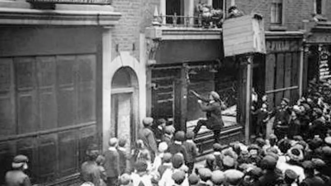 Anti-German riot in East London, 1915