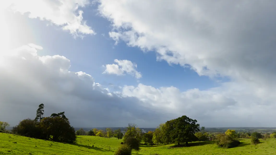 Welcombe Hills and Clopton Park Nature Reserve