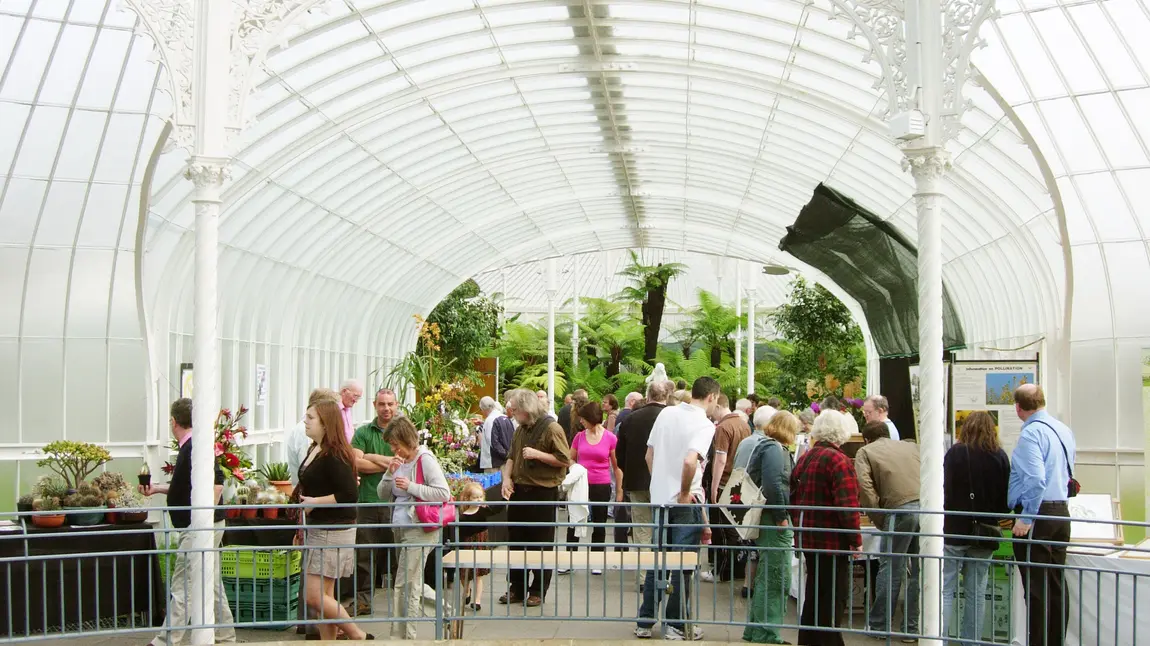 Visitors in Kibble Palace